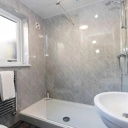 Enfield House Апартаменты Мидлсбро