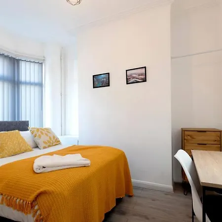 Enfield House Апартаменты Мидлсбро